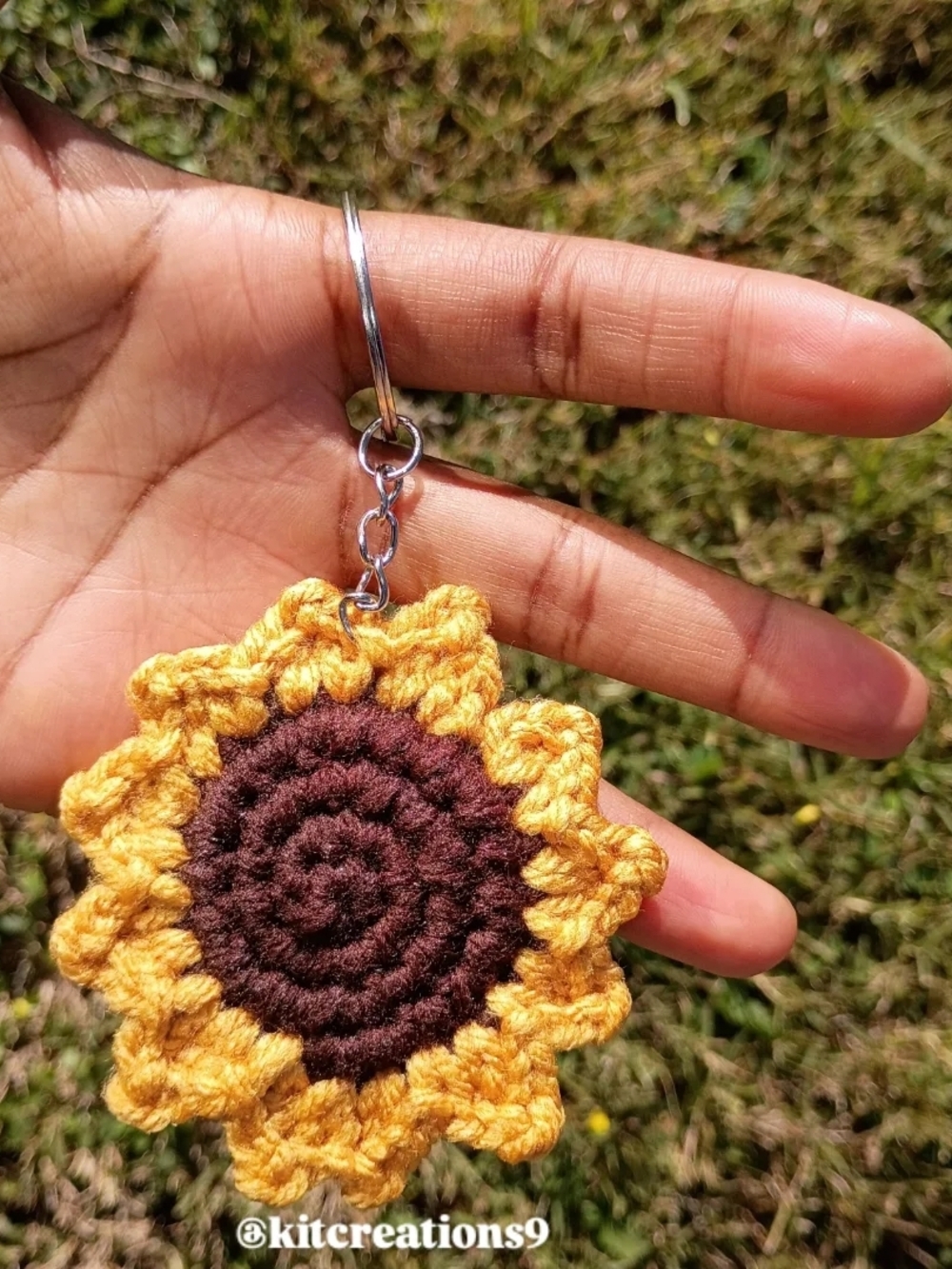 1pc Handmade Sunflower Crochet Keychains - Yellow & Brown